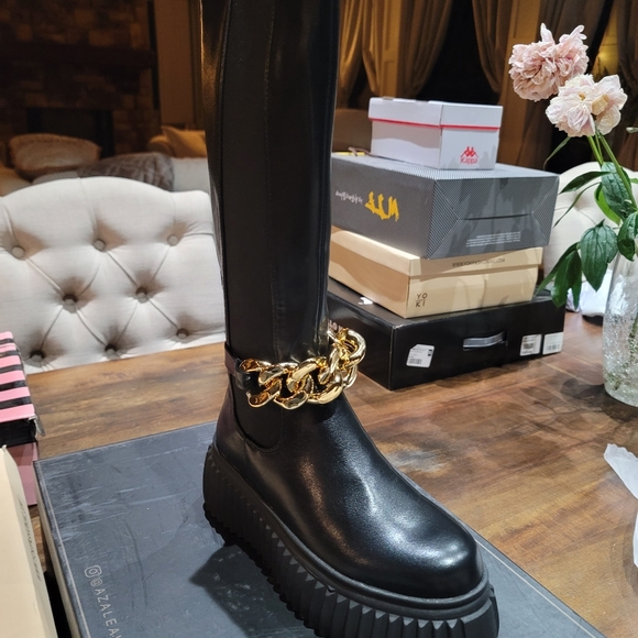 DollKills Platform Boots - Picture 7 of 7